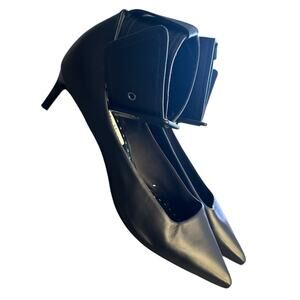 Max Mara Women's Black Pree Kitten Heel Leather Pumps Size 37.5 NWOT/box